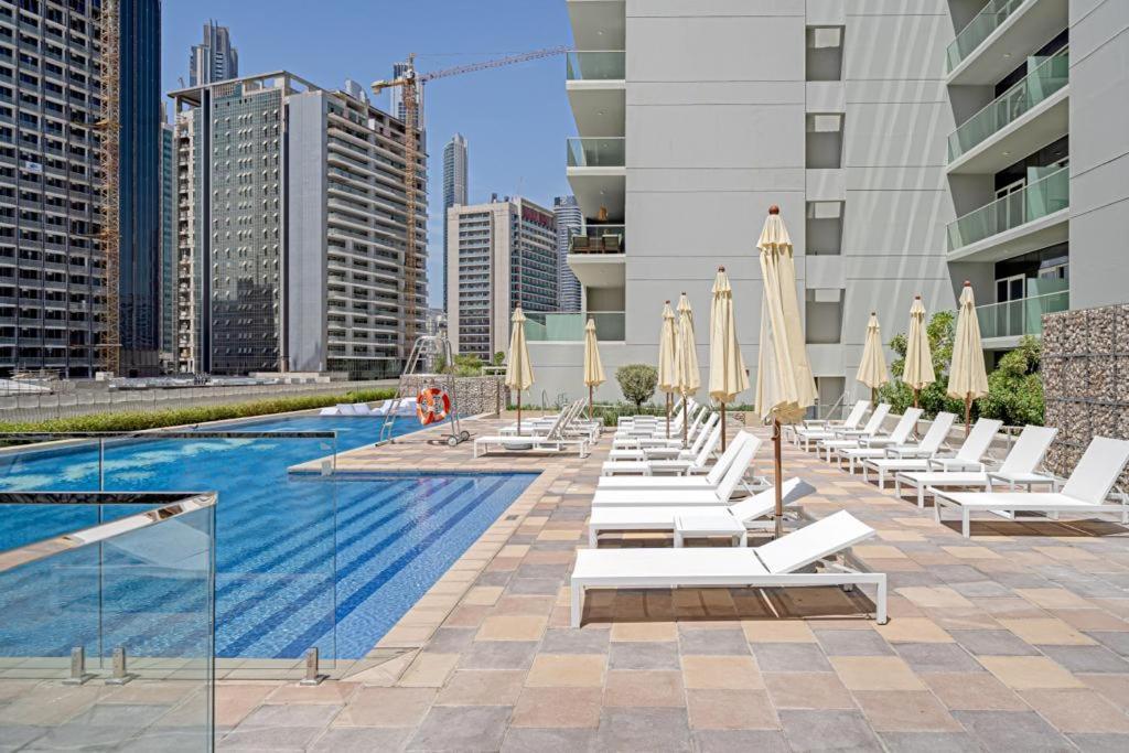 Brand New 1Br- Business Bay - Burj Khalifa View Apartment Dubai Exterior foto