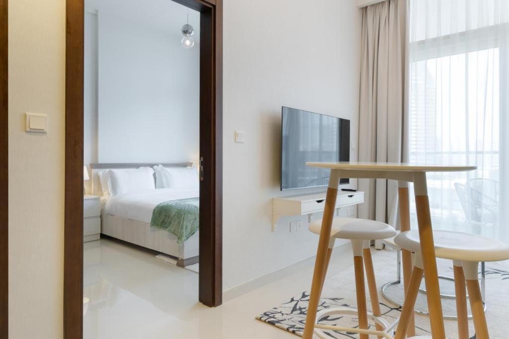 Brand New 1Br- Business Bay - Burj Khalifa View Apartment Dubai Exterior foto